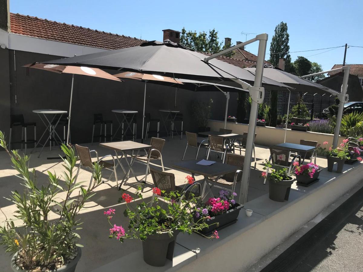 Le Toro Bleu Hotel Montier-en-Der Eksteriør billede